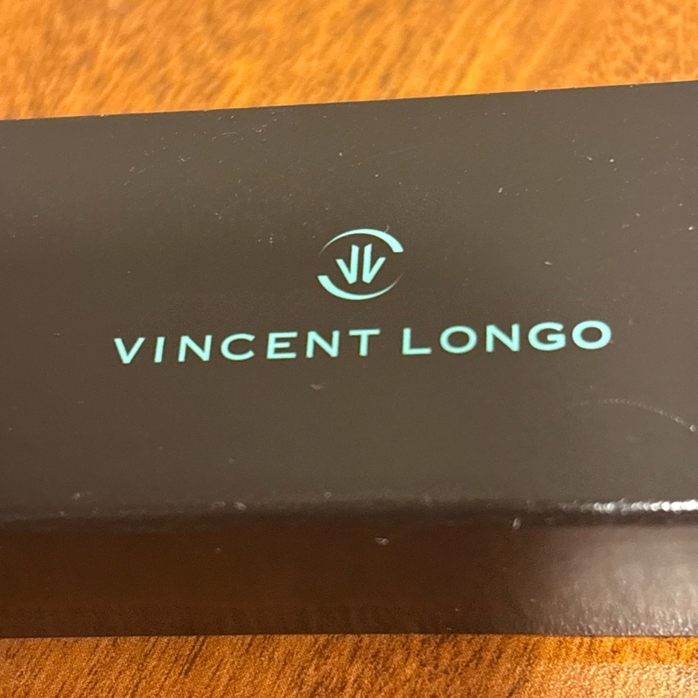 Vincent Longo Illumina Concealer Pencil in Sienna #5 with Sharpener New in box